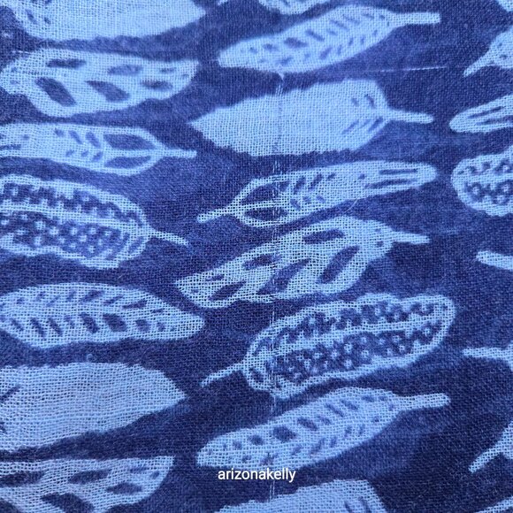 Carolina Amato Wool Silk Square Lightweight Feather Scarf Bird - Picture 12 of 13